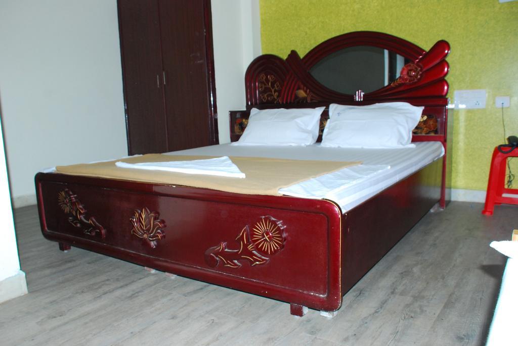 ホテルJayalakshmi Residency ティルパティ 部屋 写真