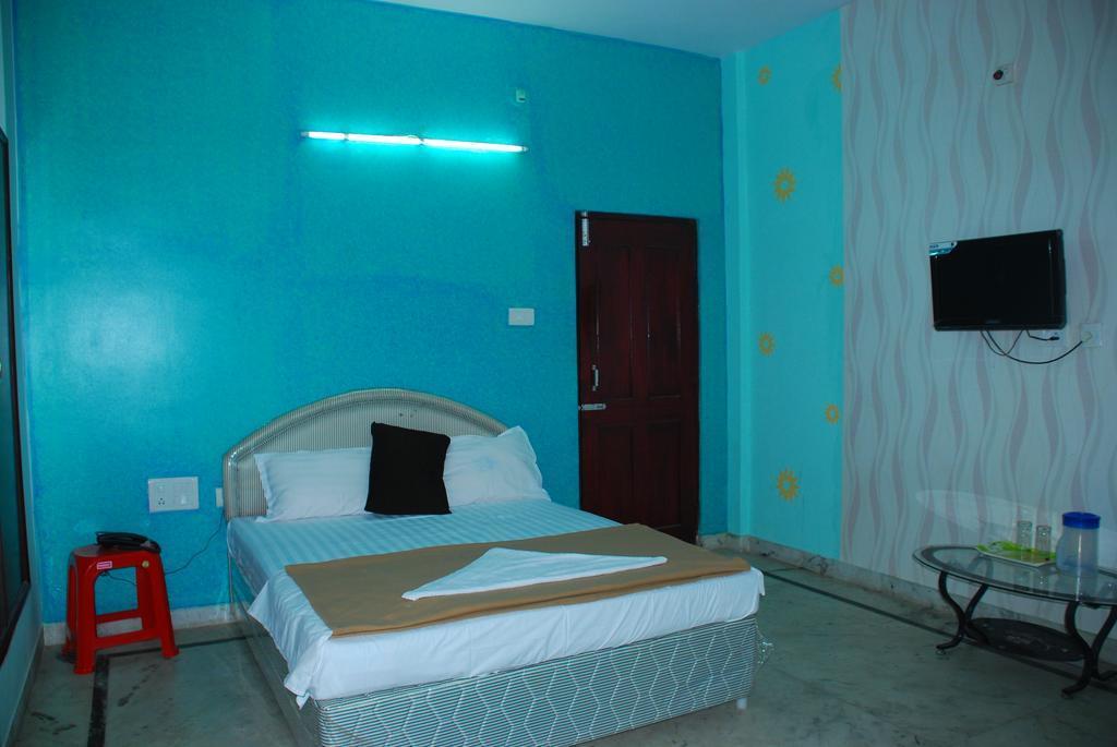 ホテルJayalakshmi Residency ティルパティ 部屋 写真