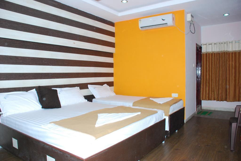 ホテルJayalakshmi Residency ティルパティ 部屋 写真
