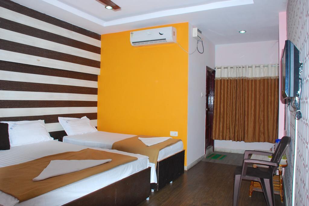 ホテルJayalakshmi Residency ティルパティ 部屋 写真